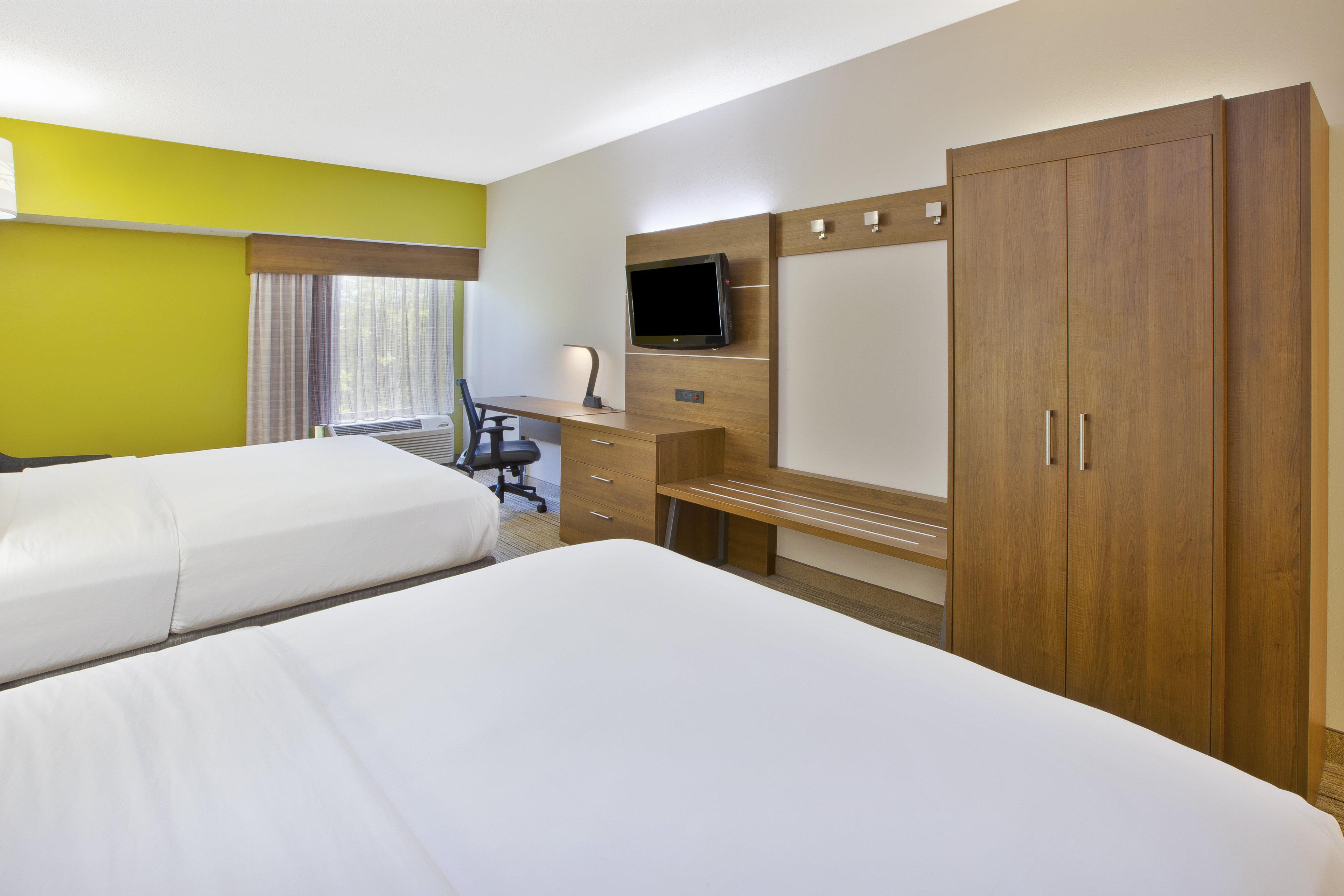Hotel Express & Cincinnati Northeast-milford By Ihg Milford