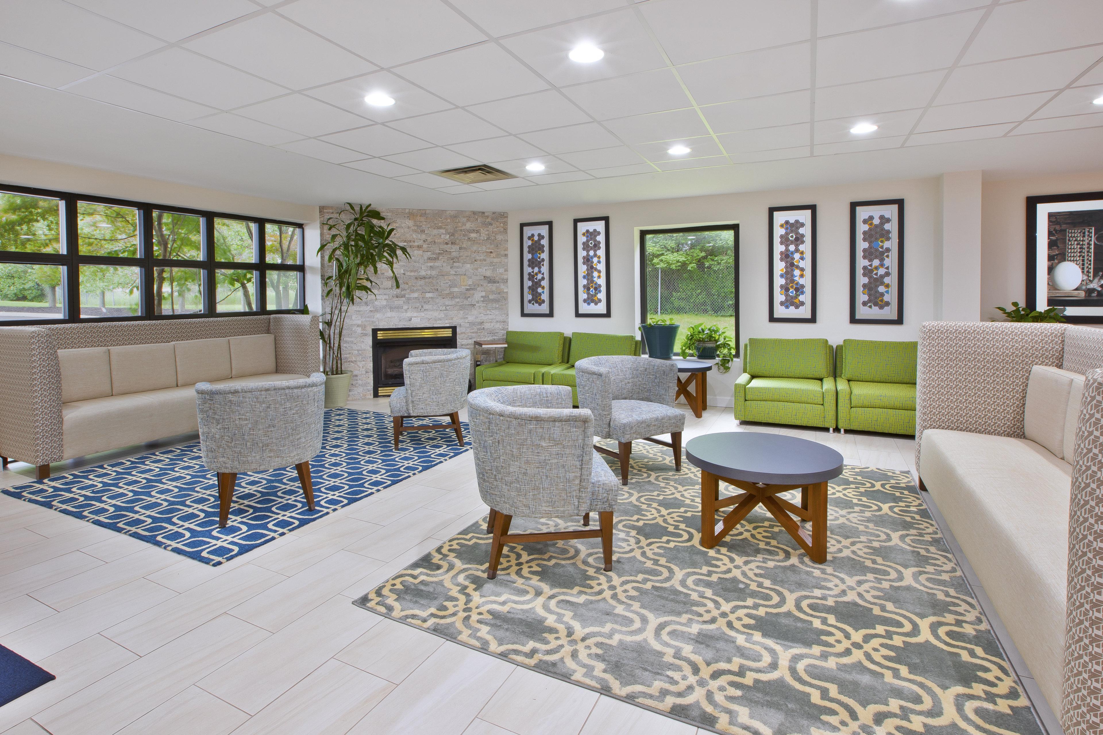 Hotel Express & Cincinnati Northeast-milford By Ihg Milford