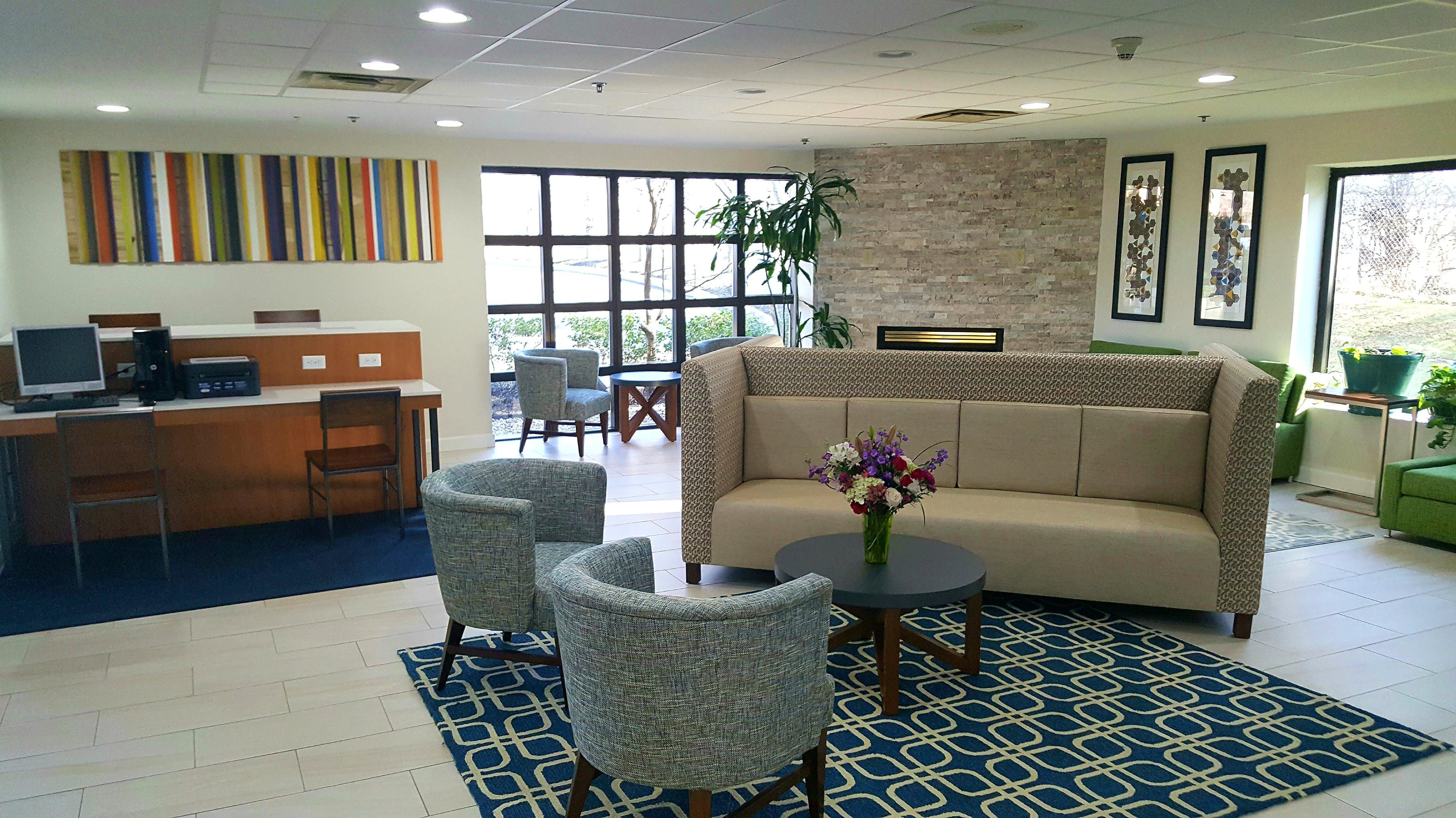 Hotel Express & Cincinnati Northeast-milford By Ihg