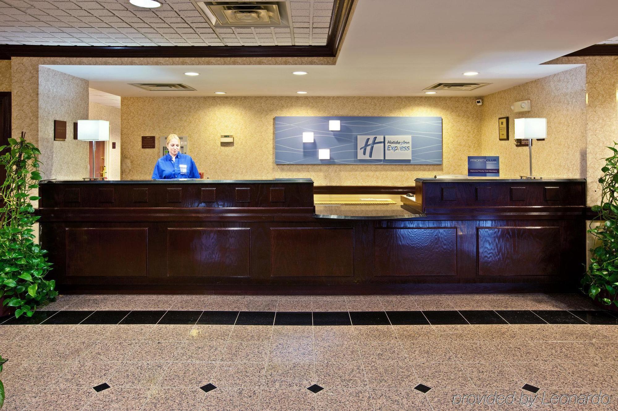 Express & Cincinnati Northeast-milford By Ihg 3* Milford