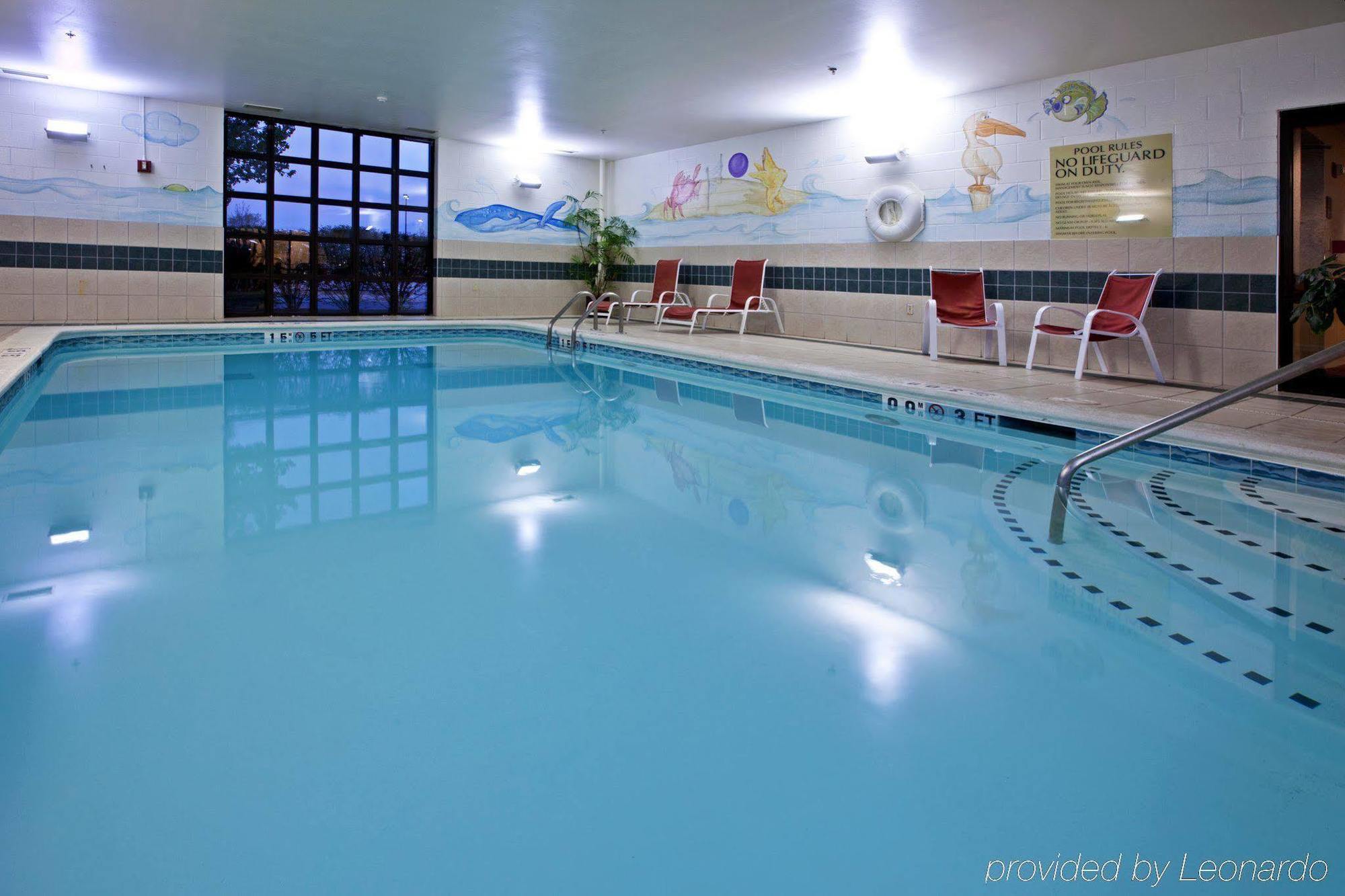 Hotel Express & Cincinnati Northeast-milford By Ihg
